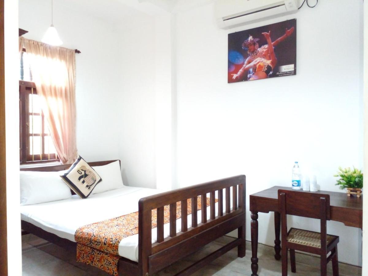 Muduna Walawwa Resort Kandy Exteriér fotografie
