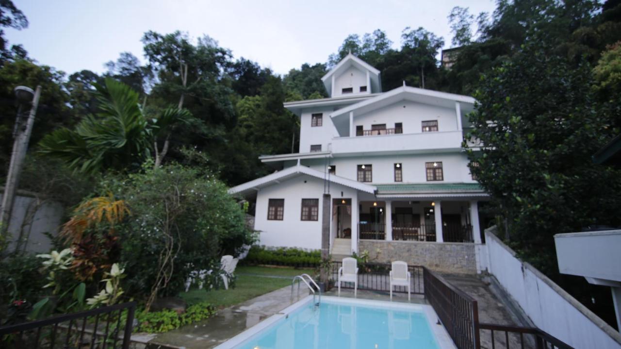 Muduna Walawwa Resort Kandy Exteriér fotografie